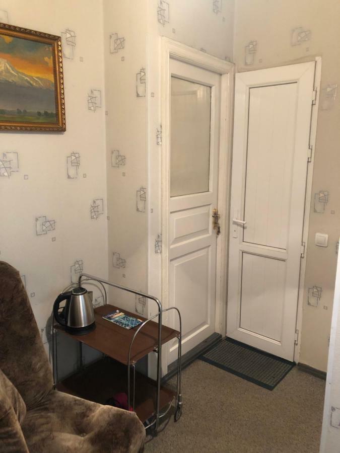 Roomie1 Jerevan Buitenkant foto